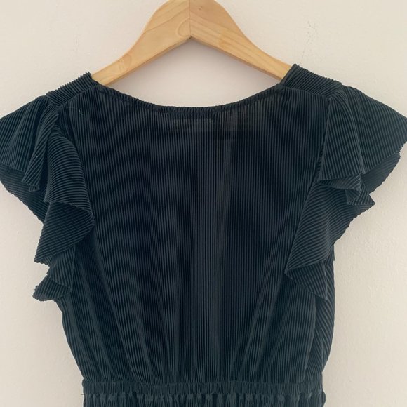 Zara Ruched Flutter Top Size Small - Picture 4 of 5